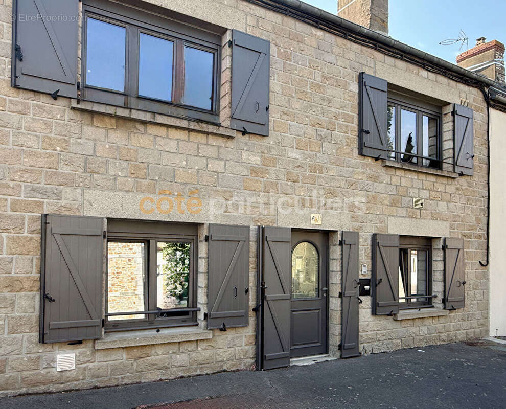 Pontorson centre ville, 132m2, vie de plain-pied , jardin clos et garage - photo 18