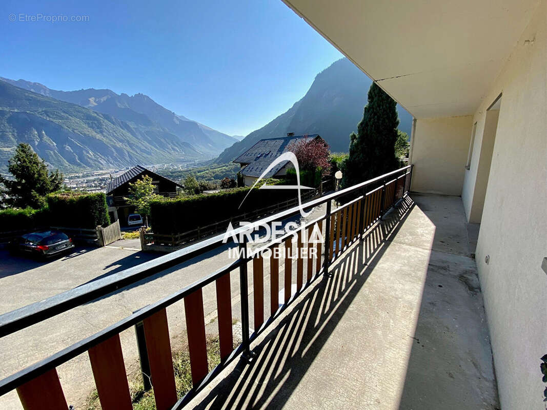 Appartement à SAINT-JEAN-DE-MAURIENNE