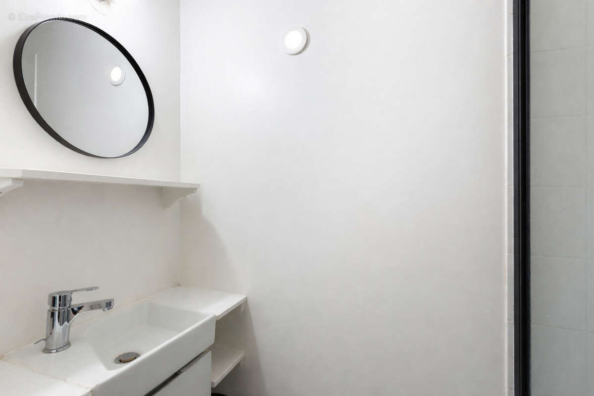 Appartement à LA GARENNE-COLOMBES