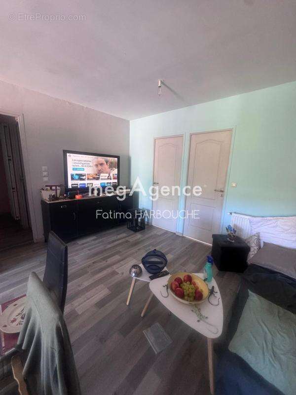 Ensemble de deux appartements côte à côte avec garage, parkings et jardin - photo 10