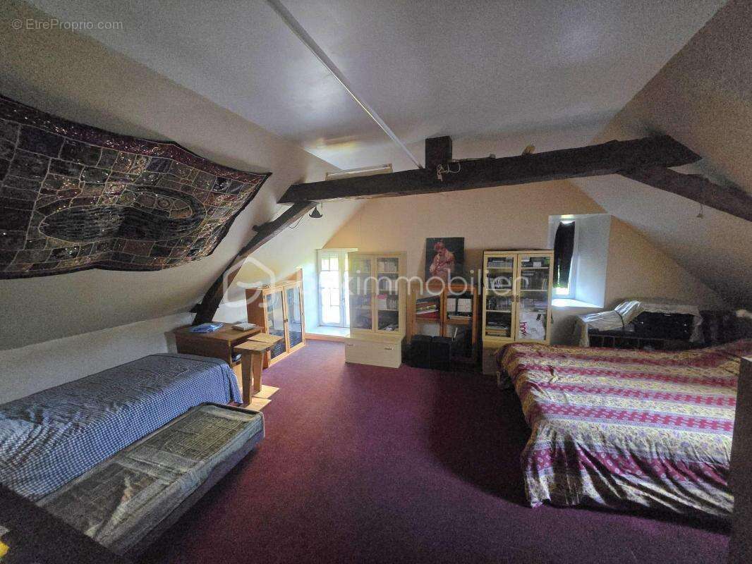 Maison à LA BAZOUGE-DES-ALLEUX