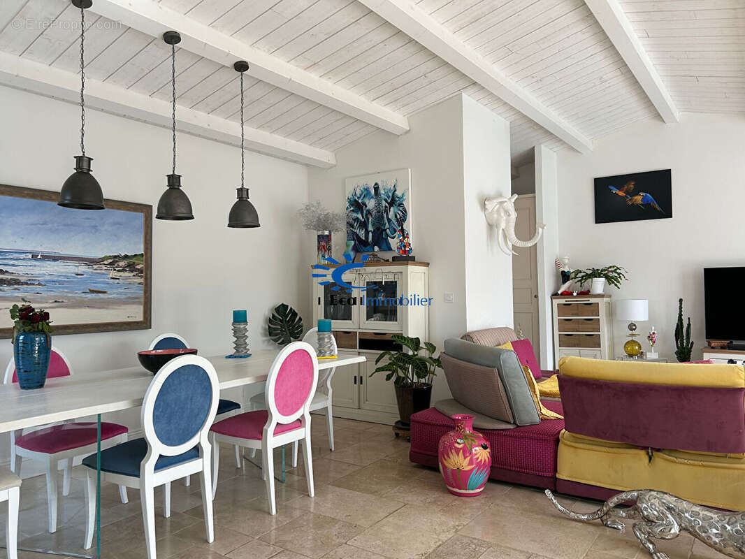 Clavette maison plain pied 141 m² piscine et garage - photo 6