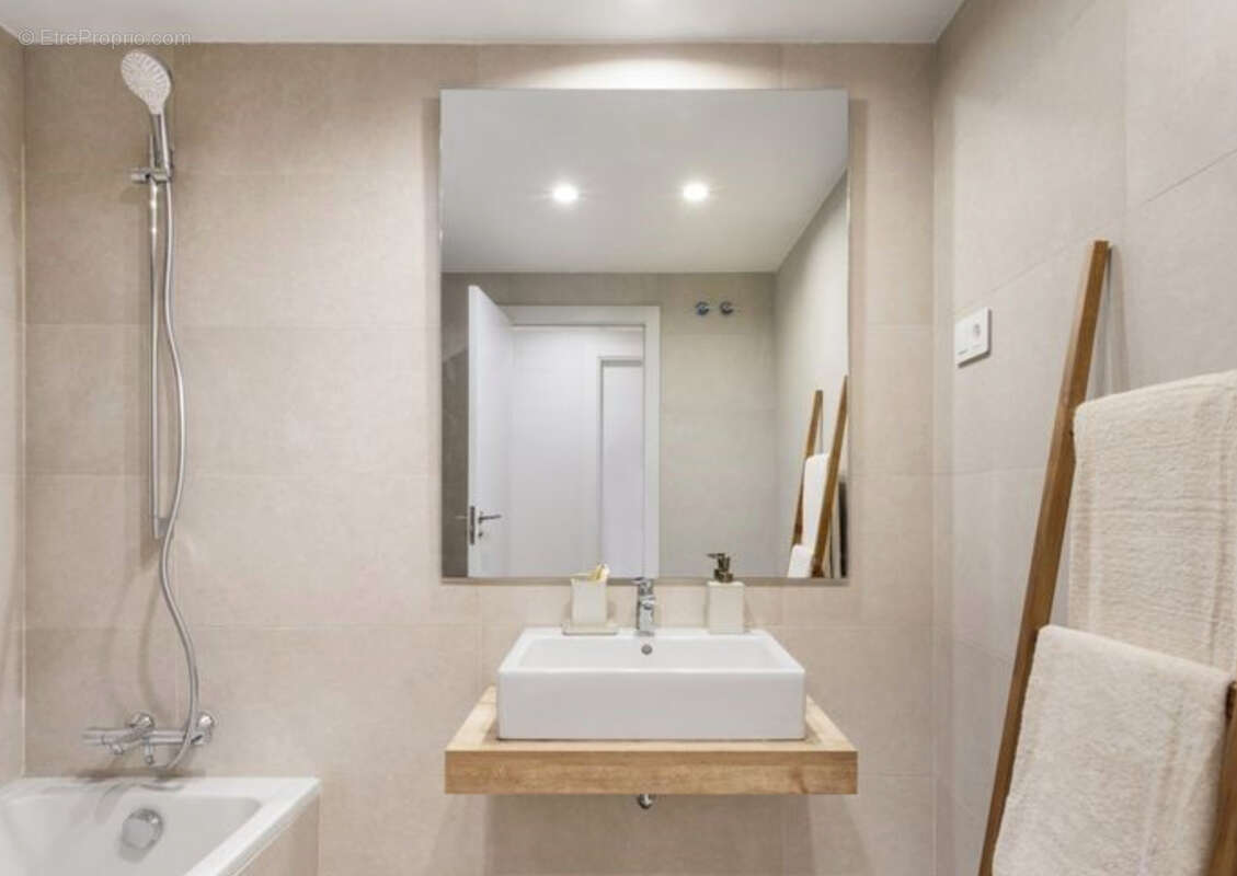 Appartement à CHATEAURENARD