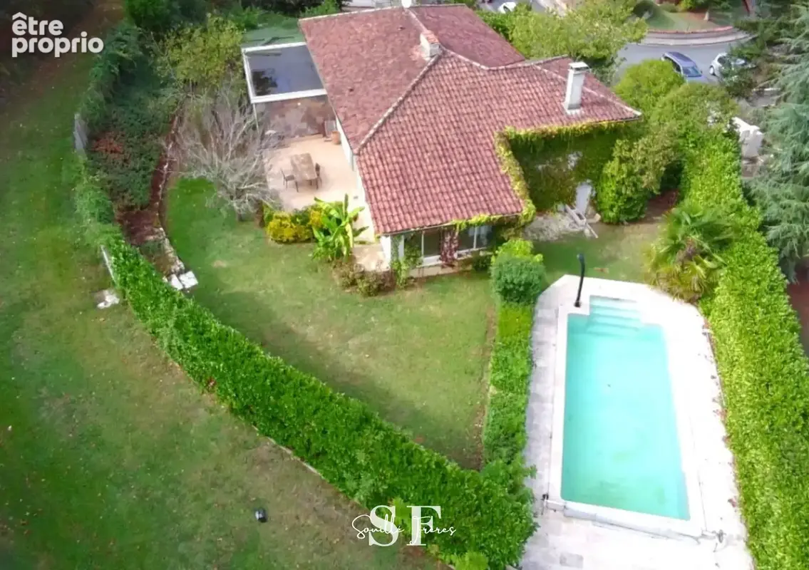 PONT-DU-CASSE   Belle maison familiale avec piscine, 4 chambres et 925 m2 de terrain - photo 3