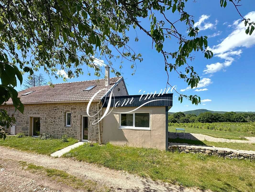 Maison à DUN-LES-PLACES