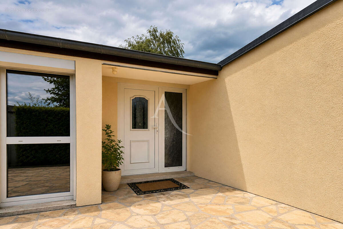 Maison à PONTAULT-COMBAULT