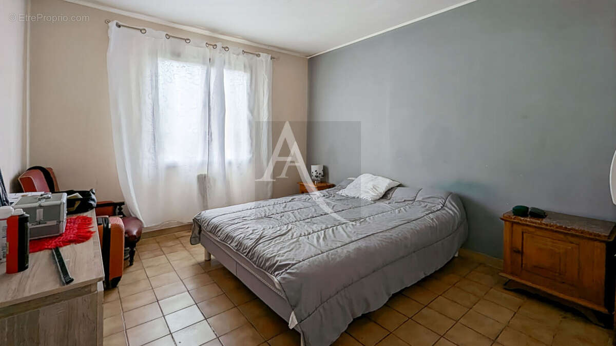 Maison familiale offrant de beaux volumes intérieurs - 5 chambres - 163 m2 - photo 11