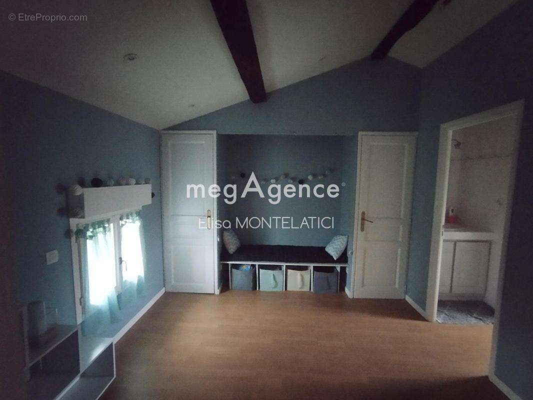 Maison à LES EGLISOTTES-ET-CHALAURES