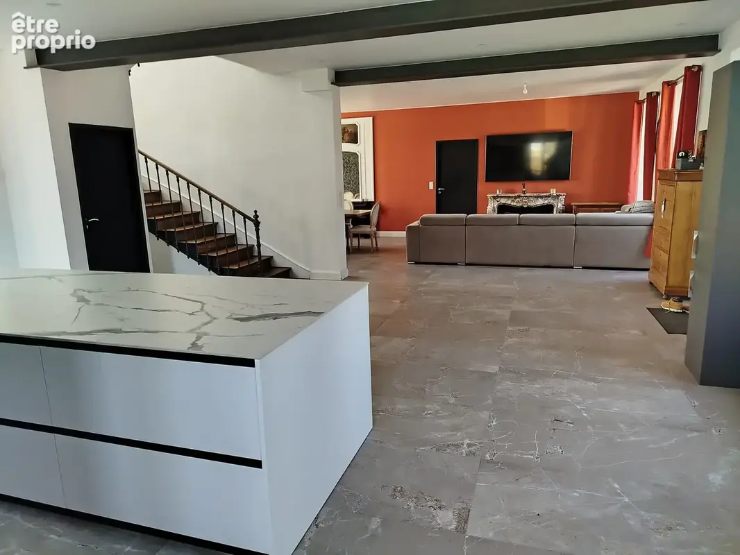 Propriété de caractère entièrement rénovée   215 m2   Parc de 11 000 m2 (en partie constructible) - photo 4