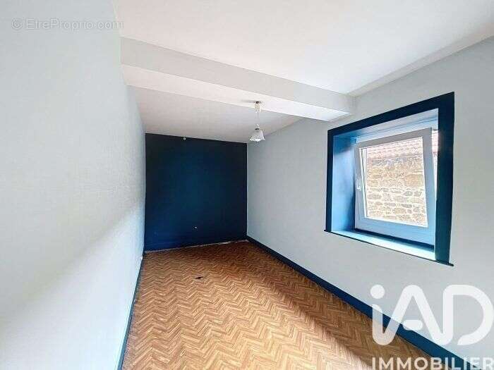 Photo 7 - Maison à SAINT-JUST-EN-CHEVALET