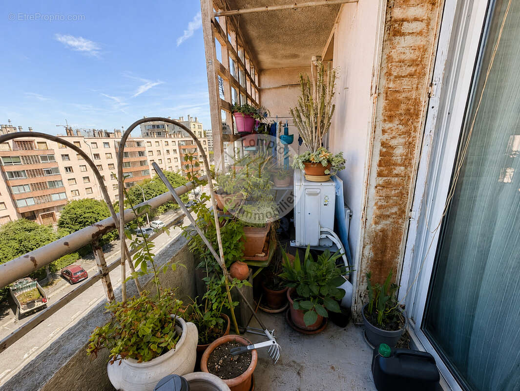 Appartement à MARSEILLE-9E