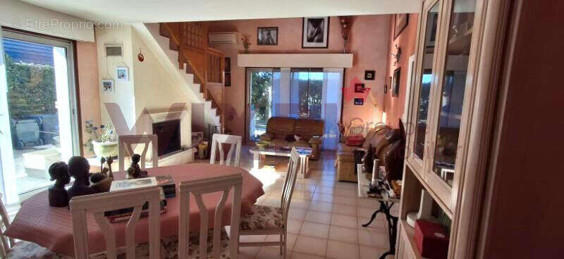 Maison à GILLY-SUR-ISERE