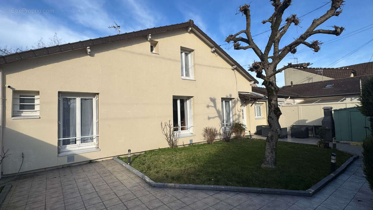 Maison 85m² à livry-gargan - photo 10