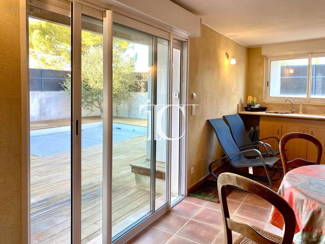 Maison à ALLEGRE-LES-FUMADES