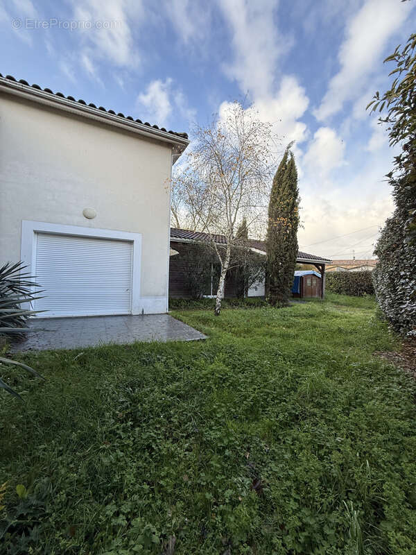 Maison à LALANDE-DE-POMEROL