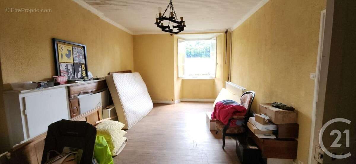 Maison à MUR-DE-BARREZ