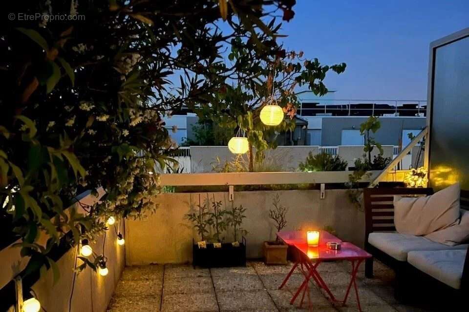 Appartement à PARIS-19E