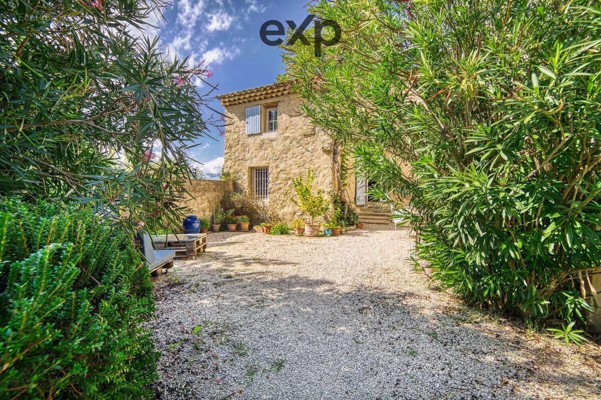 Maison à ANSOUIS