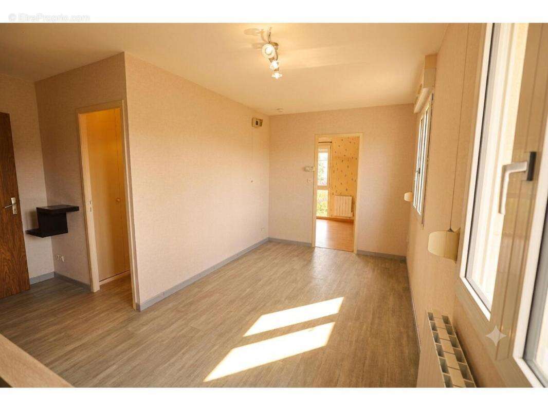 Appartement F2 - photo 3