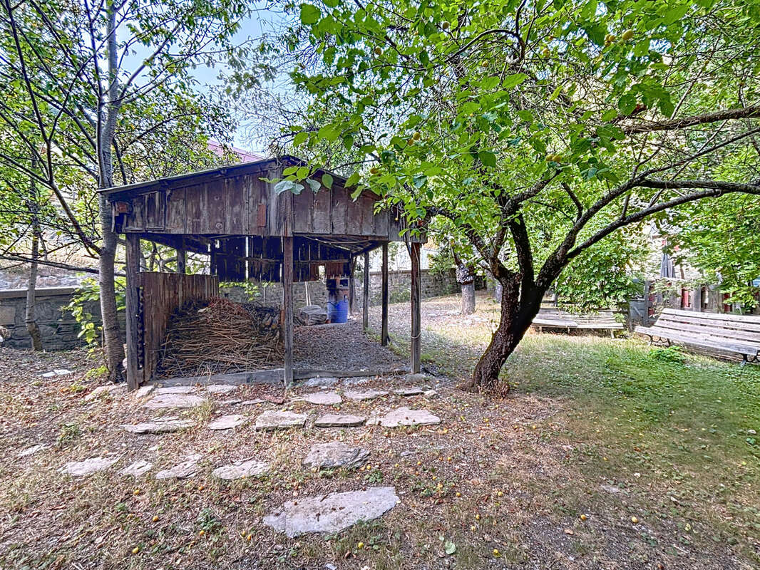 Appartement à LA CONDAMINE-CHATELARD