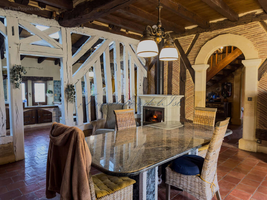 Maison à BEAUPOUYET