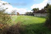 Terrain à ECARDENVILLE-SUR-EURE
