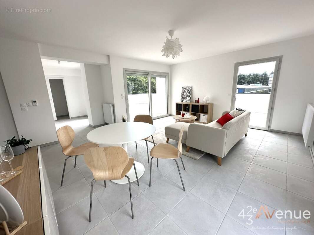 Appartement à SAINT-ETIENNE