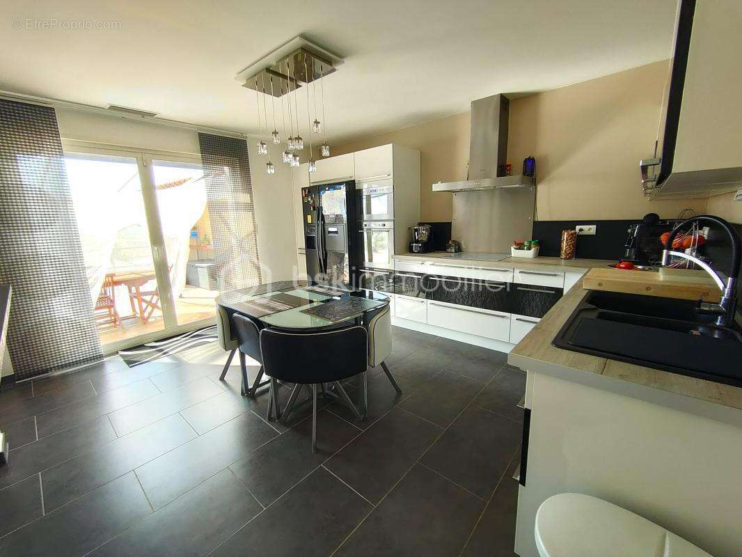 Maison à MONTREDON-DES-CORBIERES