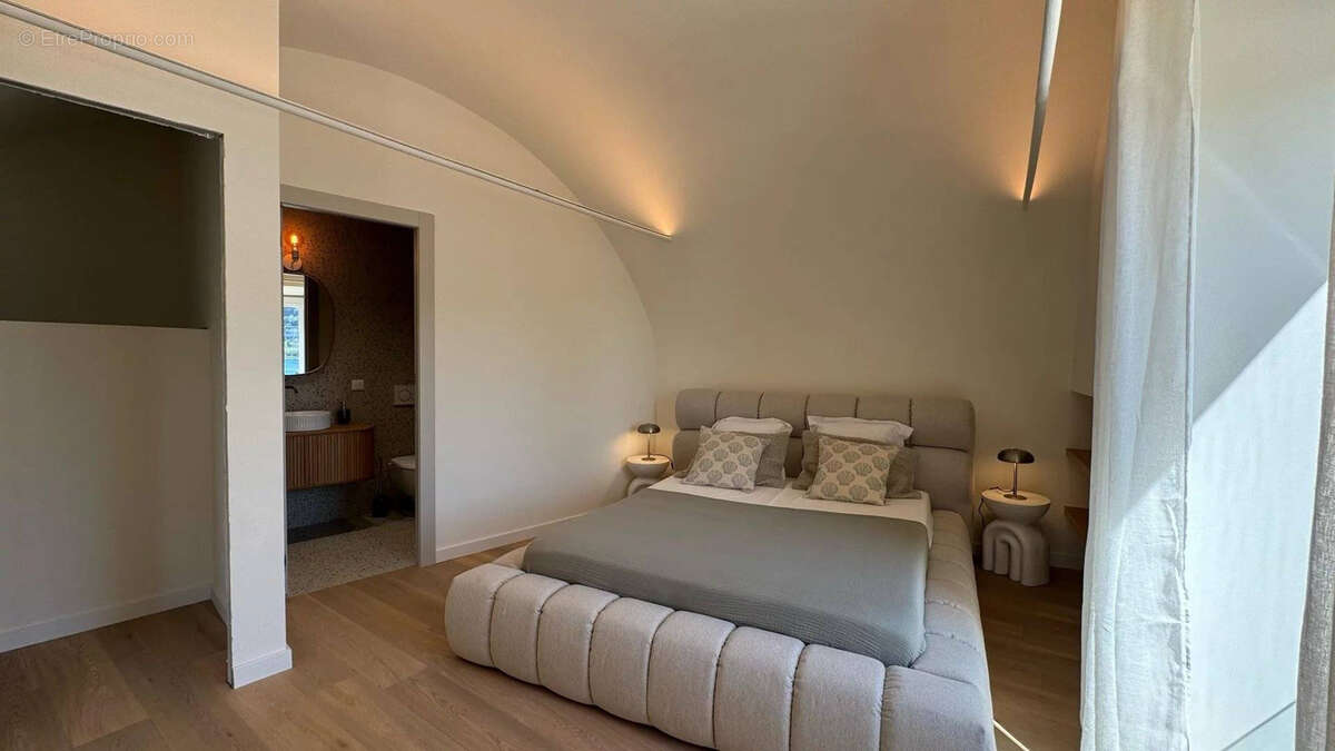 Appartement à VILLEFRANCHE-SUR-MER
