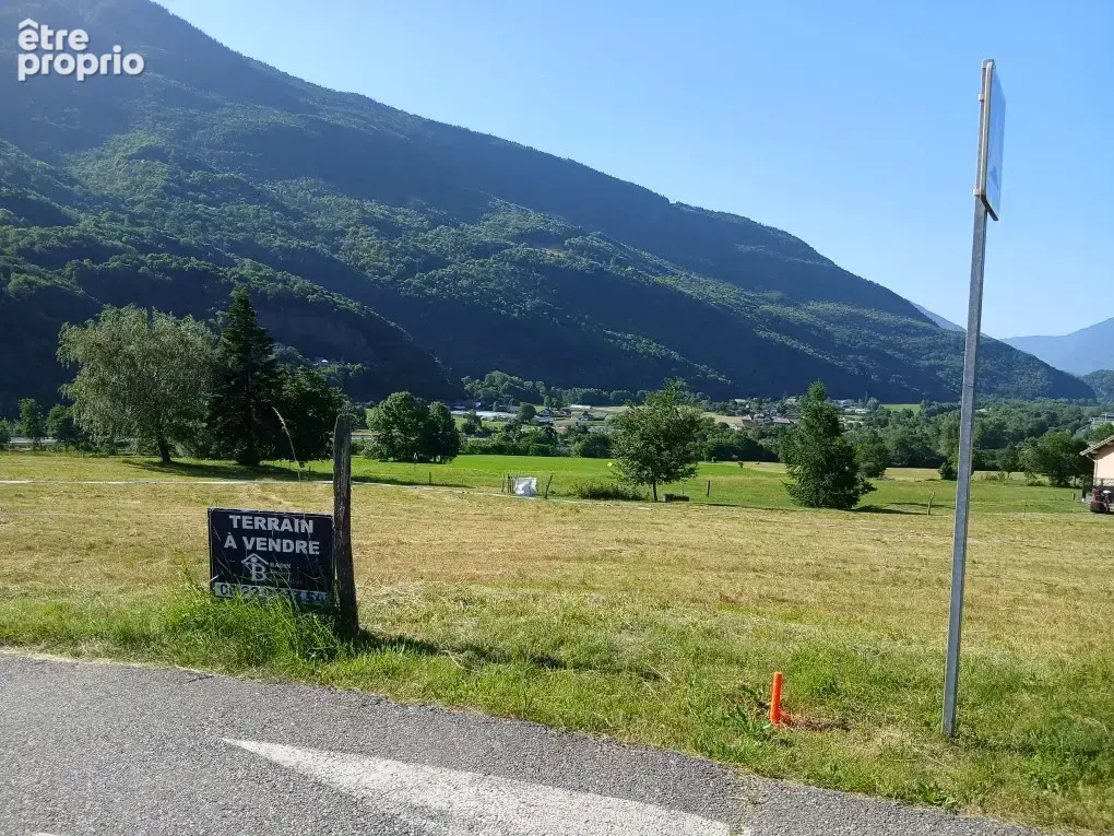LA CHAPELLE lieudit Tigny Terrain à bâtir 540 m2 - photo 1