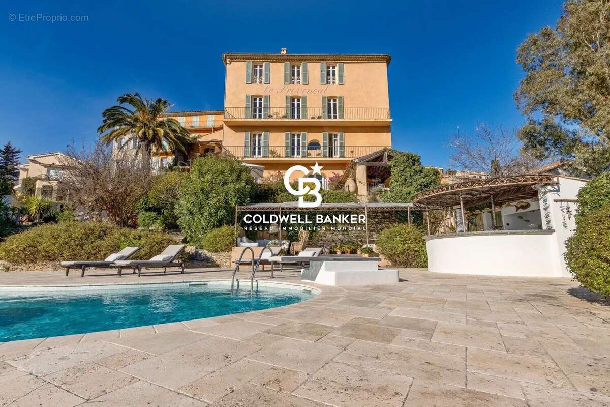 Maison à BORMES-LES-MIMOSAS