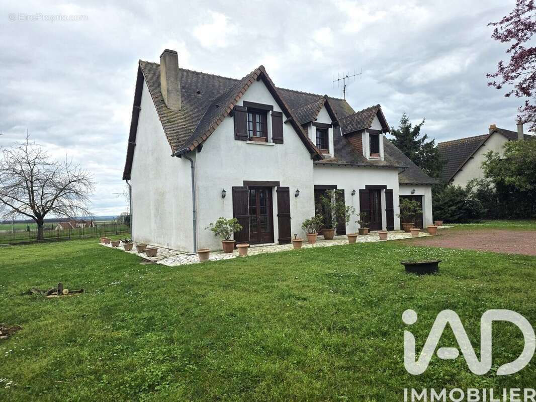 Photo 3 - Maison à NOYANT-DE-TOURAINE
