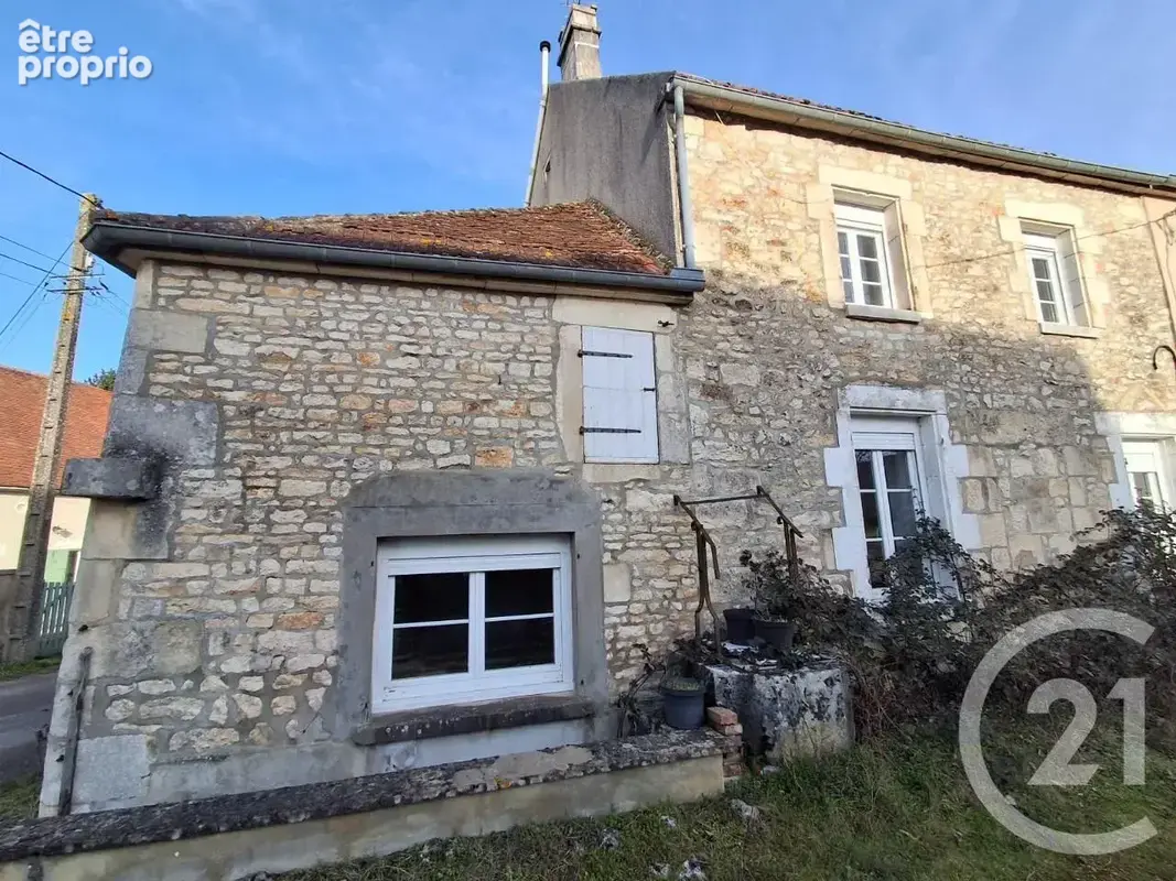 Maison à ETAIS-LA-SAUVIN