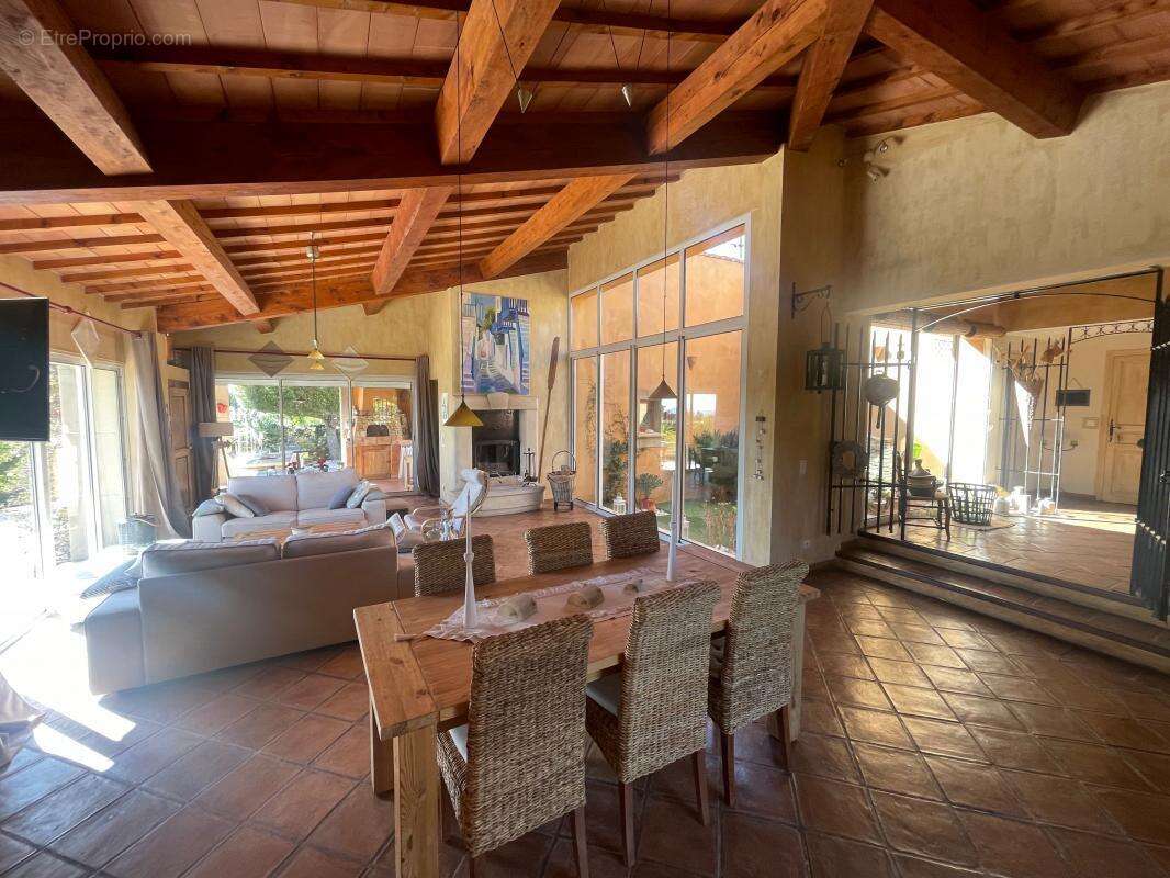 Maison à LA CADIERE-D&#039;AZUR