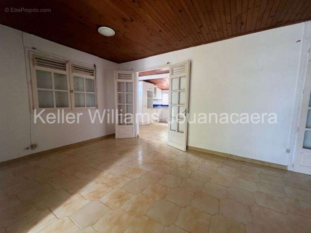 Maison à FORT-DE-FRANCE