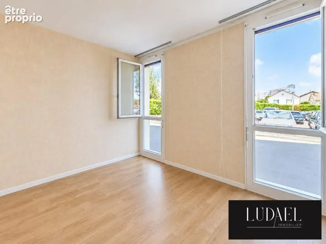 Rue de Rome à Alfortville - 3 pièces 68m2 avec box et cave s - photo 5
