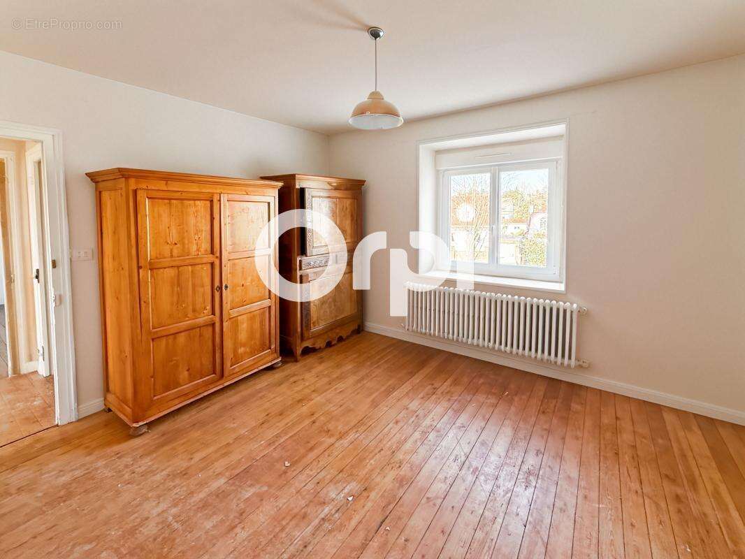 Maison à LA CAPELLE-LES-BOULOGNE