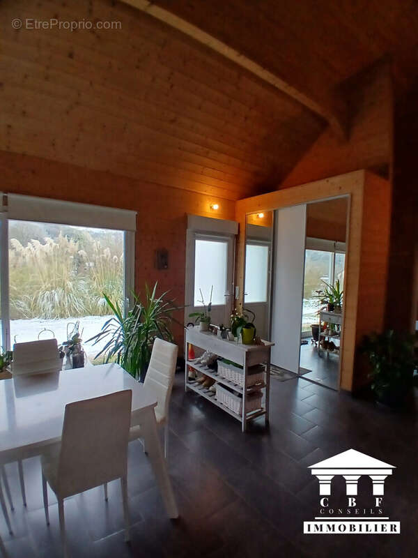 Maison à SAINT-SERNIN-DU-BOIS