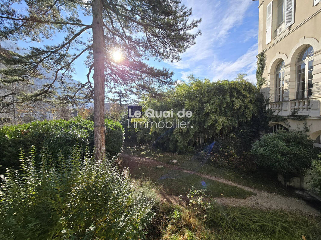 Maison à SAINT-EGREVE