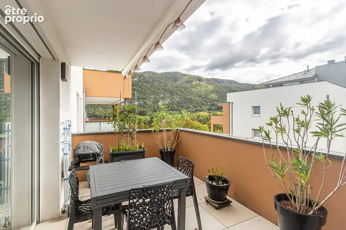 Agence immobiliere laforet - "hamamelis" - exclusivite - annecy / seynod - appartement t3 de 65,25m² - traversant - terrasse exp - photo 2