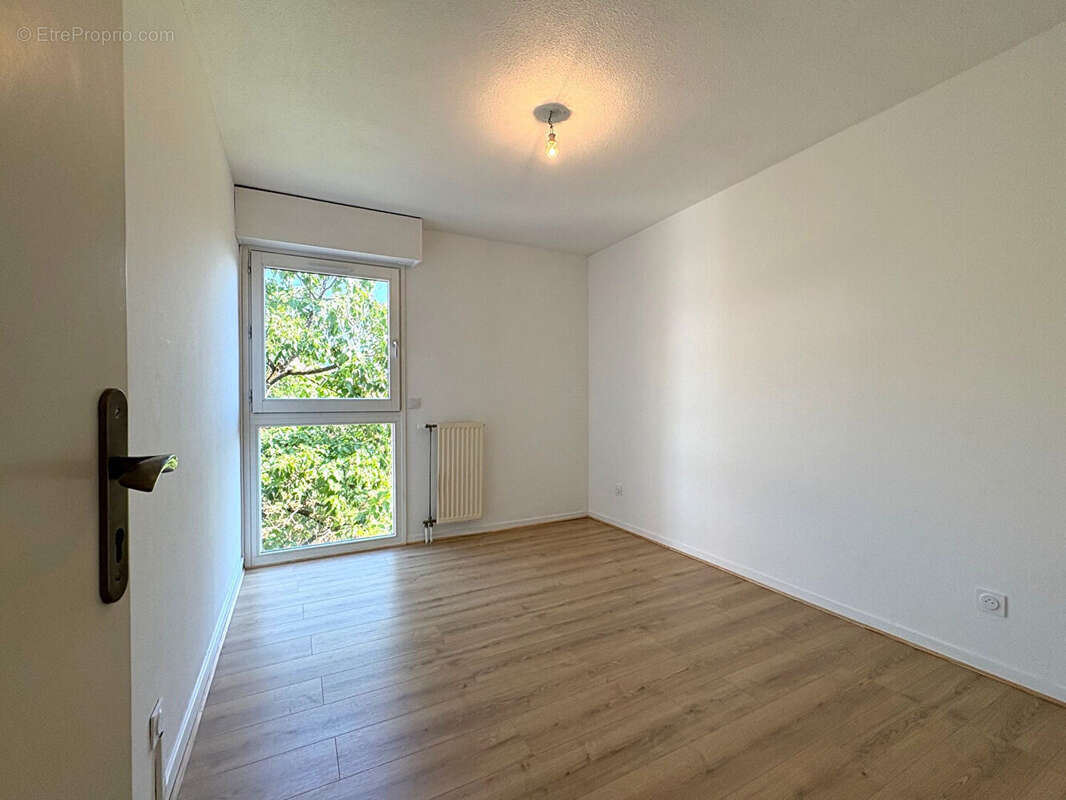 Appartement Eybens 4 pièce(s) 78 m2 - photo 9