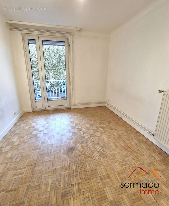 chabre 1 avec balcon - Appartement à SARREGUEMINES