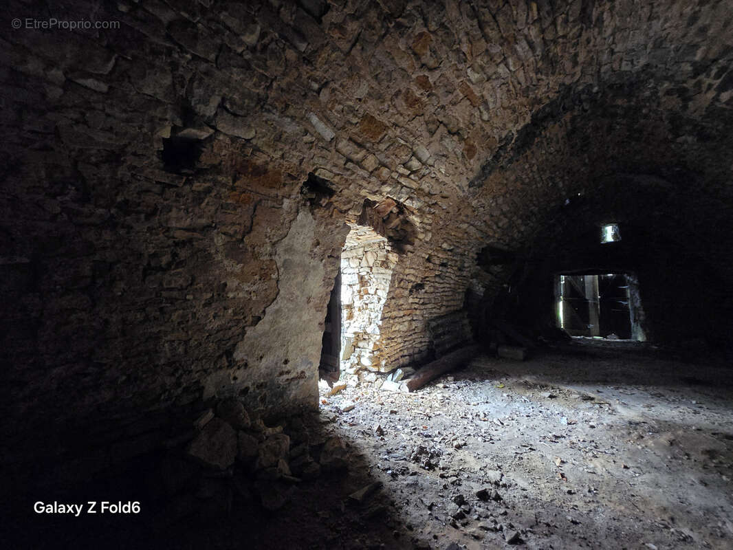 A vendre La Cavalerie - Belle grange à réhabiliter - photo 9