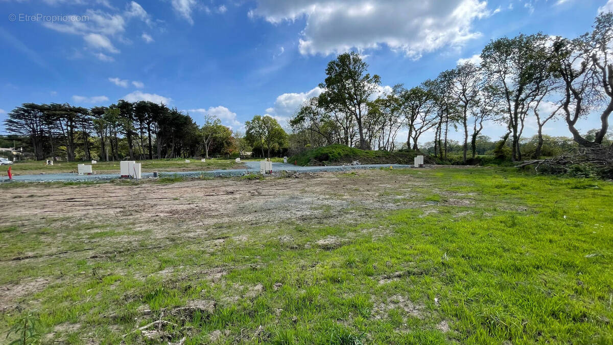 Terrain à PONT-L&#039;ABBE