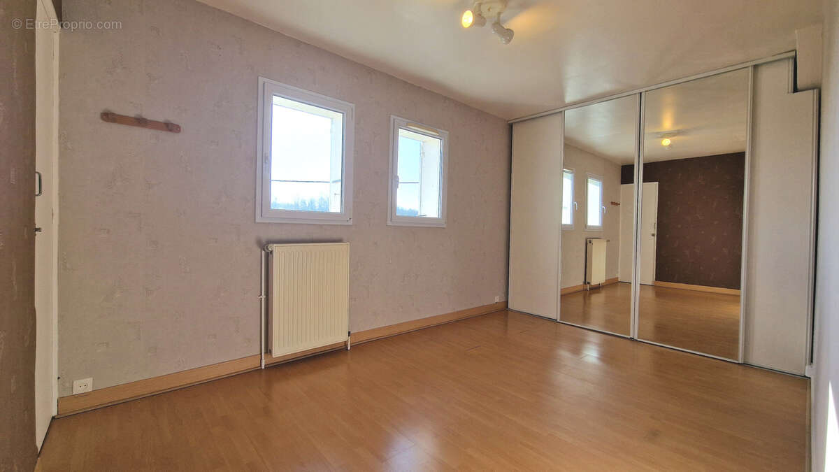 Maison à SAINT-ANDRE-LES-VERGERS