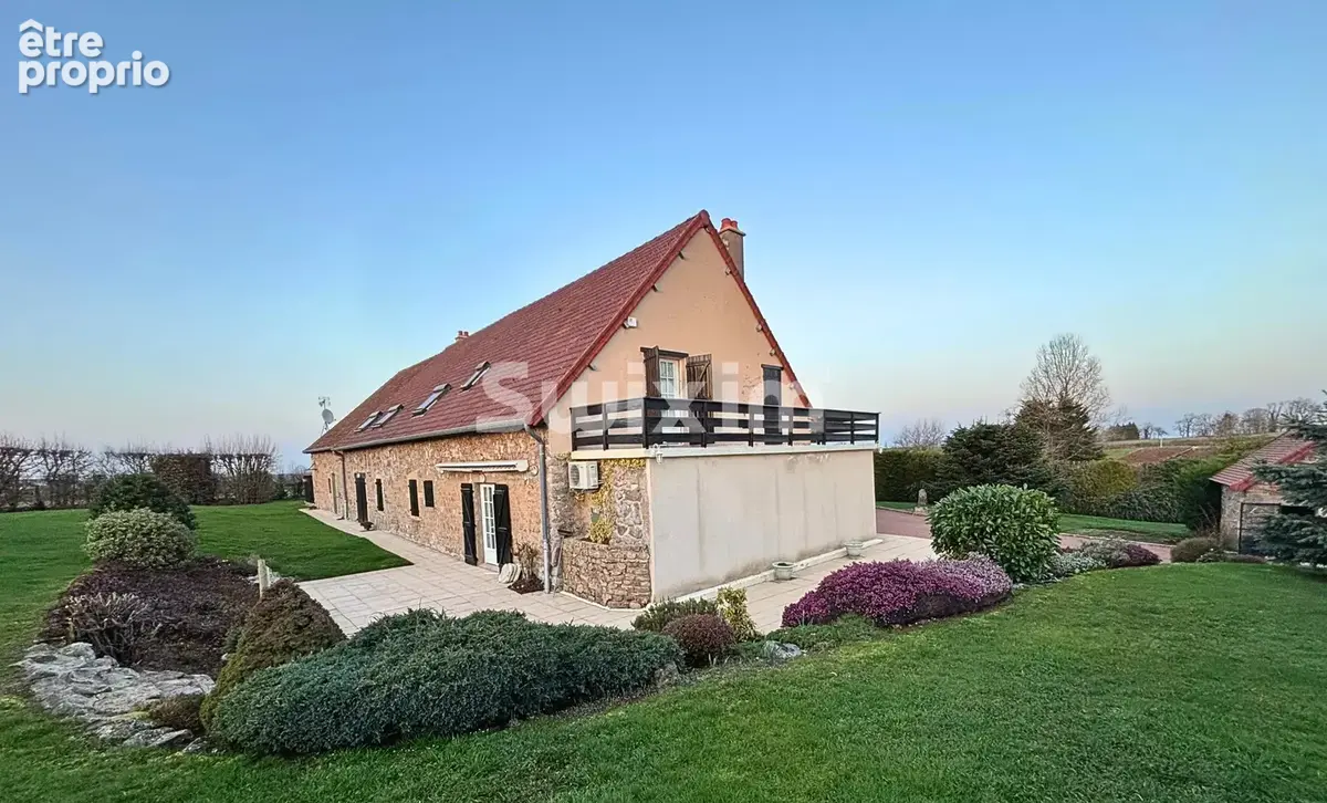 Longère de caractère rénovée de plus de 150 ans – 5 chambres, dépendances et jardin sans vis-à-vis - photo 2