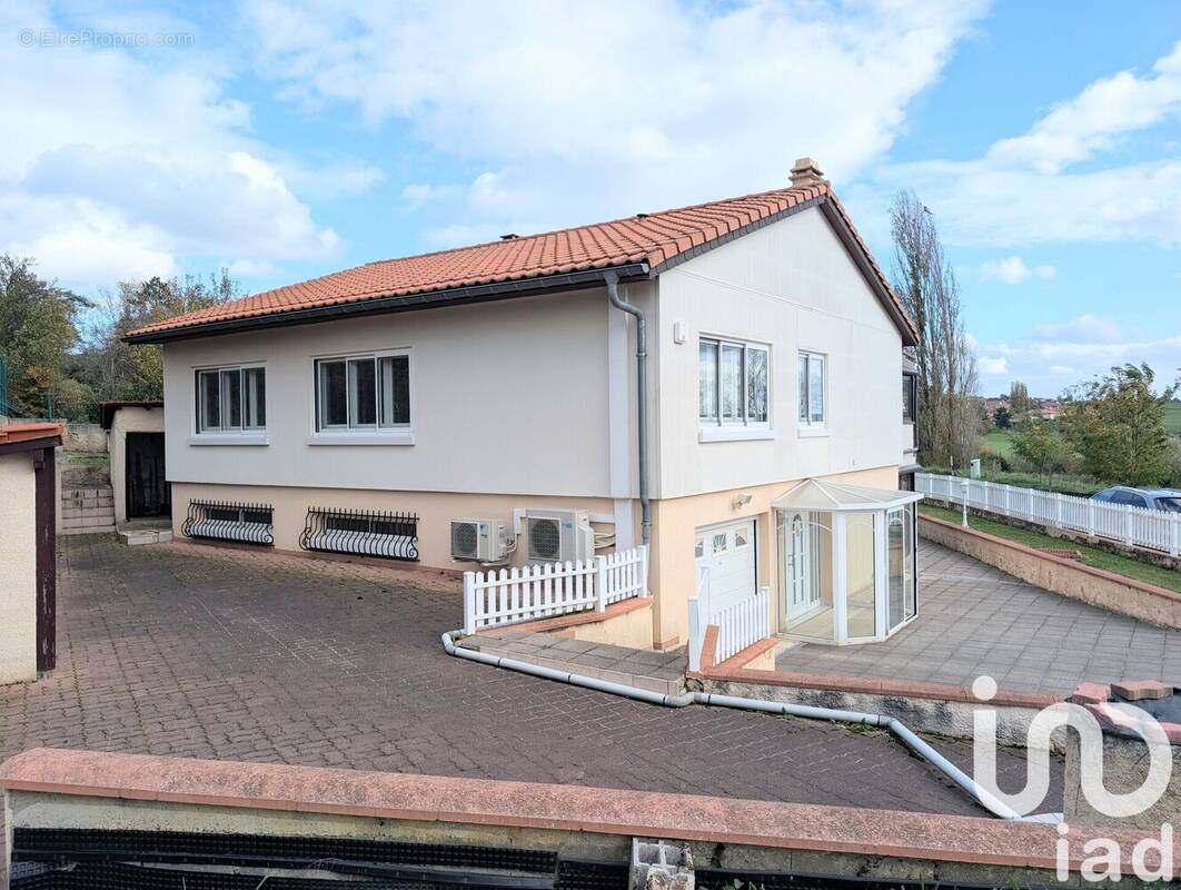 Maison 149 m² à Pouilly  - photo 1