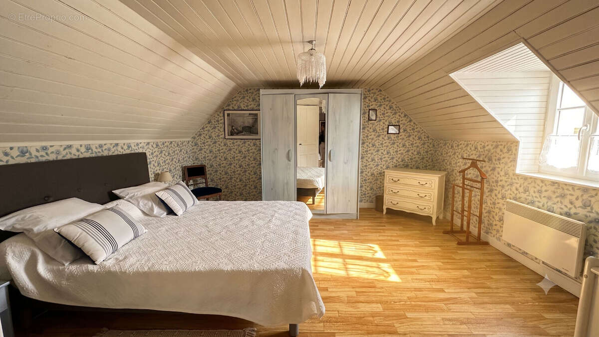 Fouesnant, Beg-Meil, Emplacement exceptionnel ! Maison 2 chambres bourg et plage a pieds. - photo 6