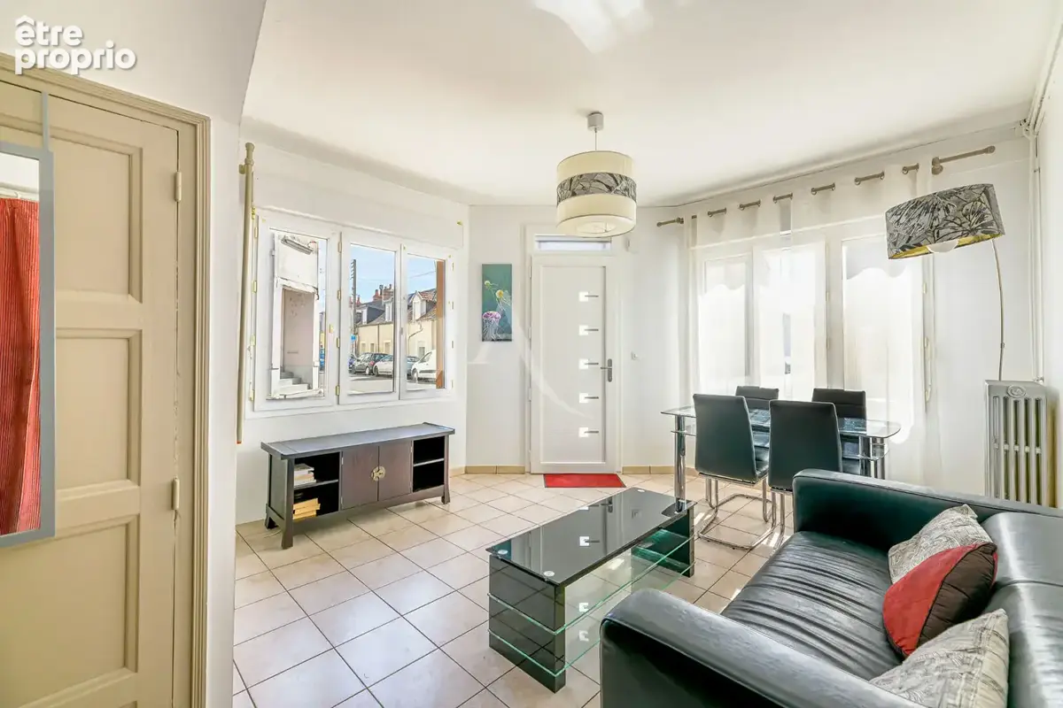Tours La Fuye-Velpeau - Maison de Ville  115m2 - 2 box - Pas de jardin - photo 7