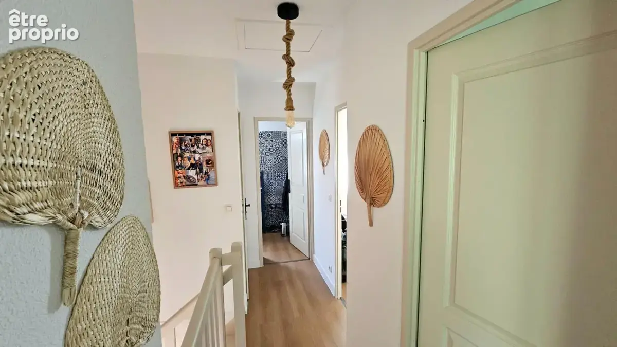 Maison mitoyenne totalement rénovée avec jardinet - photo 12